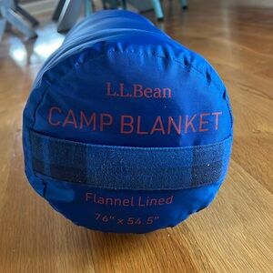 L.L.Bean XL outdoor blanket with bag